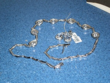 ОЖЕРЕЛЬЕ APART С СЕРЕБРЯНЫМ ПОКРЫТИЕМ РОДОЗОМ С СЕРЬГАМИ С ЦИРКОНИЯМИ