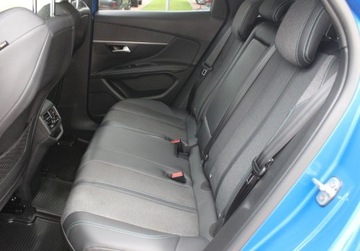 Peugeot 3008 II Crossover Facelifting  1.2 PureTech 130KM 2022 Peugeot 3008 Allure Pack EAT8 z Gwarancja Od RiA 1.2 Benzyna 130KM, zdjęcie 8