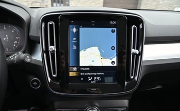 Volvo XC40 Crossover 2.0 D3 150KM 2020 Volvo XC 40 2,0 D 150 KM Geartronic Nawigacja Kamera HARMAN 2.0 Diesel, zdjęcie 13
