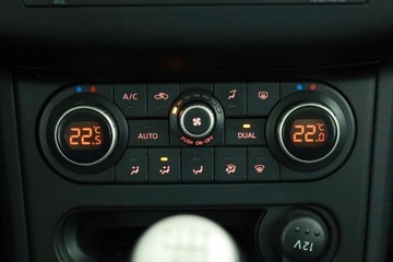 Nissan Qashqai I Crossover Facelifting  1.5 dCi 110KM 2013 Nissan Qashqai 1.5 dCi, Klima, Klimatronic, zdjęcie 10