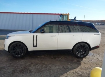 Land Rover Range Rover V SWB 3.0 P400 400KM 2023 Land Rover Range Rover 2023r., P400 SE, 3L, od ubezpieczalni 3.0 Benzyna, zdjęcie 3