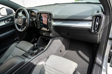 Volvo XC40 Crossover Facelifting 2.0 B4 197KM 2023 Volvo XC 40 B4 197KM FV23% Gwarancja, zdjęcie 13