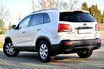 Kia Sorento II SUV 2.0 CRDi 150KM 2011 Kia Sorento 2,0CRDi 150KM Panorama Navi, zdjęcie 31