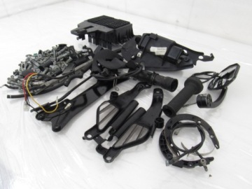 Болты + шайбы + клипсы и т.д. KTM Duke 790, 19r ABS