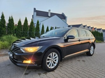 Volkswagen Passat B8 Variant 2.0 TDI 150KM 2015 Volkswagen Passat 150KM ZadbanySerwis Rata490zł