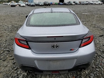 Toyota 2024 Toyota GR86 2024r., 2.4L 2.4 Benzyna 228KM, zdjęcie 4