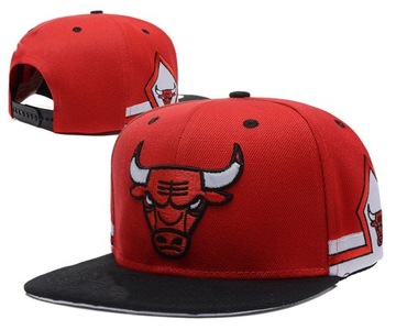 Бейсбольная кепка Chicago Bulls с плоскими полями