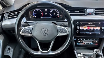 Volkswagen Passat B8 Variant Facelifting 2.0 TDI SCR 150KM 2022 Volkswagen Passat Variant 2.0TDI 150KM ACC SalonPL, zdjęcie 11