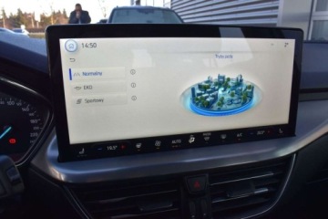 Ford Focus IV Kombi Facelifting 1.0 EcoBoost 125KM 2023 Ford Focus SalonPL 1.0 125KM Combi Titanium Climatronic Tempomat LED VAT23, zdjęcie 18