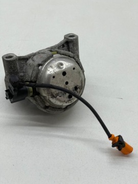 AUDI A6 C7 2.0 TDI Кронштейн лапы опора двигателя СПРАВА/ЛЕВА