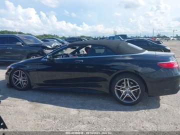 Mercedes Klasa S W222 2017 Mercedes-Benz Klasa S 2017 MERCEDES-BENZ S 550 4.7 Benzyna 449KM, zdjęcie 11