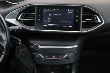 Peugeot 308 II SW Facelifting 1.5 BlueHDI 130KM 2019 Peugeot 308 1.5 BlueHDi, Salon Polska, Serwis ASO, zdjęcie 12