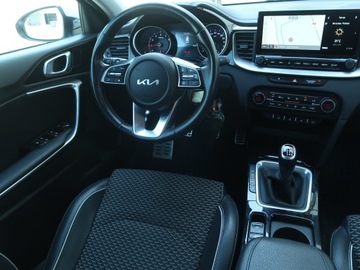 Kia Ceed III Kombi Facelifting 1.5 T-GDI 160KM 2022 Kia Ceed 1.5 T-GDI, Salon Polska, Serwis ASO, zdjęcie 6