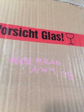 MACAN SKLO (OKNO) LEVÝ ZADNÍ 95B845205A