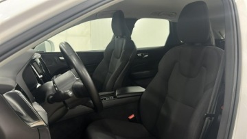 Volvo XC60 II 2021 Volvo XC 60 B4B Momentum, zdjęcie 9