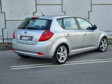 Kia Ceed I Hatchback 2.0 143KM 2008 Kia Cee&#039;d 2.0, zdjęcie 8