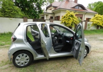 Toyota Aygo I Hatchback 3d 1.0 VVT-i 68KM 2009 Toyota Aygo mala tania niezawodna 5drzwi KLIMA bez rdzy Benzyna 68KM, zdjęcie 8