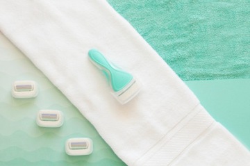 Бритва Wilkinson Intuition Sensitive, 1+3 картриджа