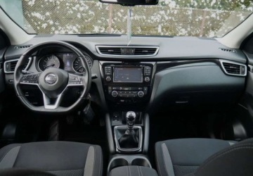 Nissan Qashqai II Crossover Facelifting 1.6 DiG-T 163KM 2018 Nissan Qashqai Nissan Qashqai 1.6 DIG-T Acenta 1.6 Benzyna 163KM, zdjęcie 22