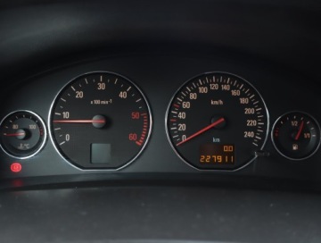 Opel Signum 3.0 V6 CDTI ECOTEC 177KM 2003 Opel Signum 3.0 V6 CDTI, 174 KM, Klima, zdjęcie 10