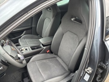 Cupra Formentor Crossover PHEV Facelifting 1.5 e-HYBRID 204KM 2025 Cupra Formentor 1.5 e-Hybrid 204 KM 6-biegowa auto, zdjęcie 9