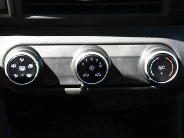 Opel Frontera C 2025 Od ręki - Edition eDTC6 1.2 T mHEV 110KM / Pakiet Tech Edition, zdjęcie 6