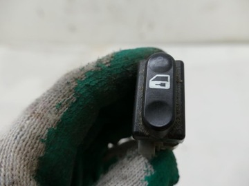 NISSAN QASHQAI J10 PRZYCISK CENTRALNEGO ZAMKA