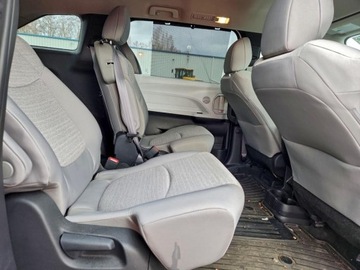 Toyota Sienna III 2025 Toyota Sienna Le 2025 2.5 Hybryda 245KM, zdjęcie 11