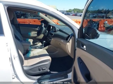 Hyundai Tucson III 2019 Hyundai Tucson 2019 Hyundai Tucson Limited AWD 2.4 Benzyna 181KM, zdjęcie 4