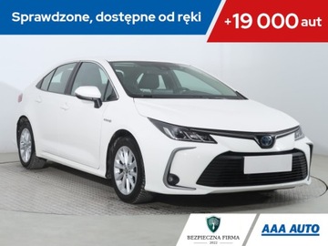 Toyota Corolla XII Sedan 1.8 Hybrid 122KM 2021 Toyota Corolla 1.8 Hybrid, Salon Polska