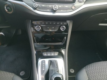 Opel Astra K Sports Tourer 1.4 Turbo 150KM 2017 Opel Astra 1.4 T150KM Klimatr Nawi Kamera Radar Al, zdjęcie 18