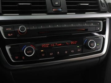 BMW Seria 4 F32-33-36 Coupe 418d 150KM 2016 BMW 418 2.0d Automat Luxury Line Navi Tempomat, zdjęcie 26