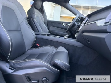 Volvo XC60 II 2025 Volvo XC 60 XC60 B5 B AWD Plus Black Edition aut,, zdjęcie 12