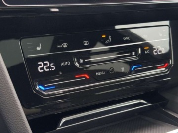 Volkswagen Arteon Fastback Facelifting 2.0 TDI 200KM 2023 Volkswagen Arteon Shooting Brake R-Line, Webasto, Kamera, Ambiente, Panora, zdjęcie 36