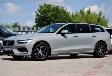Volvo V60 II  2024 Volvo V60 2,0T 177 aut Hak Ogrz,Kier.+4xFotele Kamera DVD DAB NFC perła ACC, zdjęcie 28
