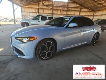 Alfa Romeo Giulia II 2022 Alfa Romeo Giulia 2022r., Super, 2.0L, od ubezpieczalni 2.0 Benzyna 284KM