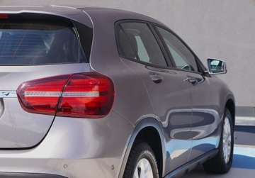 Mercedes GLA I Off-roader 1.6 180 122KM 2017 Mercedes-Benz GLA LIFT 180 Benzyna 122HP Automat Kamera II.wlasciciel GWAR, zdjęcie 32