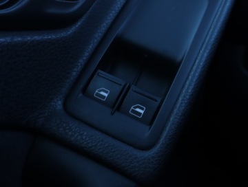 Volkswagen Golf VI Hatchback 5d 1.6 TDI-CR DPF 105KM 2009 VW Golf 1.6 TDI, Salon Polska, Klima, Klimatronic, zdjęcie 14