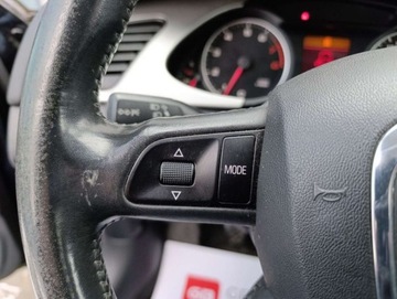 Audi A4 B8 Limousine 1.8 TFSI 160KM 2009 Audi A4 Limousine Audi A4 Limousine 1.8 benzyna 160KM Podgrzewane Fotele A, zdjęcie 12