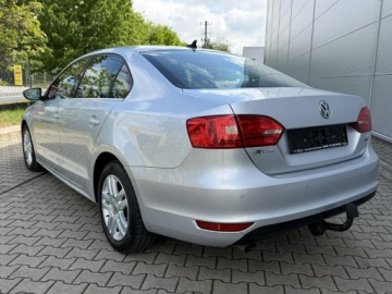Volkswagen Jetta VI Sedan 1.6 TDI CR DPF 105KM 2013 Volkswagen Jetta Climatronic PDC Navi Gwarancja, zdjęcie 7