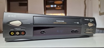 Видеорегистратор Toshiba V 729 EG V729EG