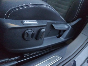 Volkswagen Passat B8 Variant Facelifting 2.0 TDI SCR 200KM 2022 Volkswagen Passat Elegance 2.0 TDI/200KM, Salon Po, zdjęcie 11