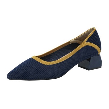 Buty damskie bez lakierów na płaskim dnie