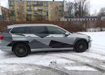Volkswagen Passat B8 Variant 2.0 TDI BlueMotion SCR 150KM 2018 Volkswagen Passat 2.0 TDI BMT Highline DSG7, zdjęcie 2
