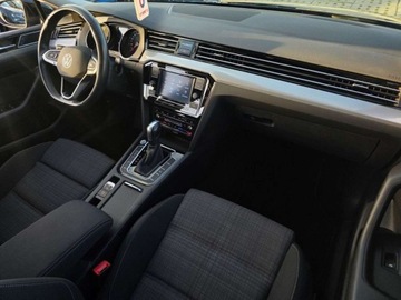 Volkswagen Passat B8 Variant Facelifting 1.5 TSI EVO 150KM 2022 Volkswagen Passat 1.5TSI 150KM FV23 DSG Business Salon Polska Serwisowany, zdjęcie 26