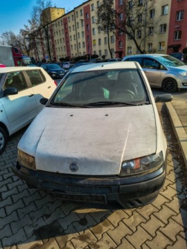 Fiat Punto II Hatchback 1.9 JTD 85KM 2005 FIAT PUNTO 2 1.9 JTD 86 KM Zadbany! Nowe opony! Na części lub do naprawy, zdjęcie 1