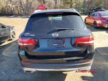 Mercedes GLC C253 2018 Mercedes-Benz GLC 2018 r., 2,0L 300 4 MATIC od ubezpieczalni 2.0 Benzyna, zdjęcie 4