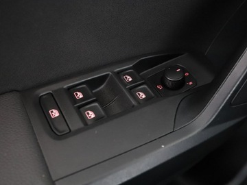 Seat Arona Crossover 1.6 TDI 115KM 2018 Seat Arona FR virtual PDC navi tempomat, zdjęcie 34