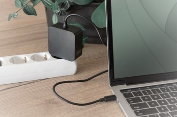 Сетевое зарядное устройство, блок питания 1x USB-C PD 3.0 макс.