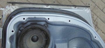 DVEŘE LEVÉ ZADNÍ MERCEDES C TŘÍDA W203 FACELIFT KOMBI 744 EVROPA